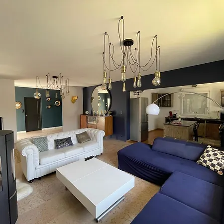 Maison Individuelle Avec Grand Jardin * Vitrimont