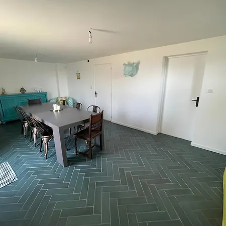 Maison Individuelle Avec Grand Jardin * Vitrimont