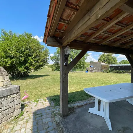 Maison Individuelle Avec Grand Jardin *