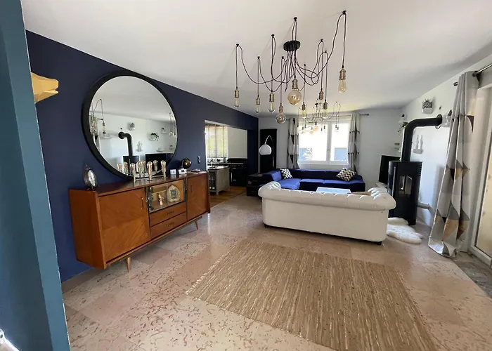 Maison Individuelle Avec Grand Jardin Villa *