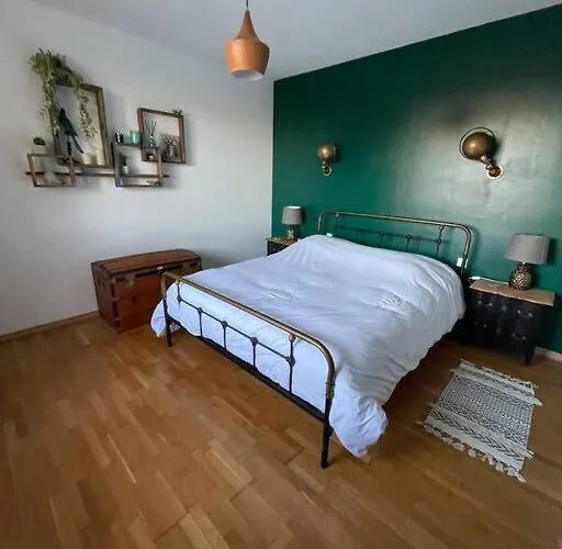 Maison Individuelle Avec Grand Jardin Villa *