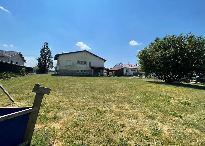 Villa Maison Individuelle Avec Grand Jardin Vitrimont